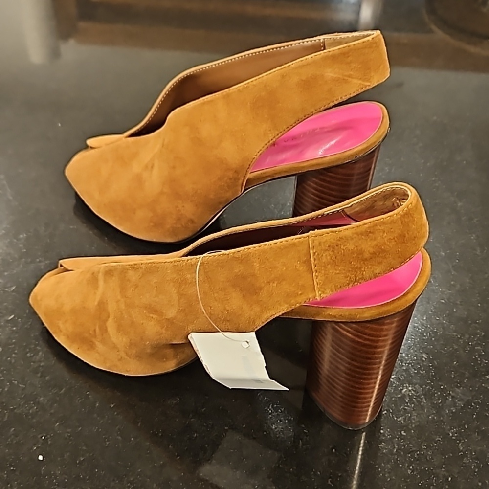 💕TRINA TURK💕 Sunset Blvd Suede Slingback Heels ~ Tan 10 New with Box (No Lid) - Picture 5 of 16